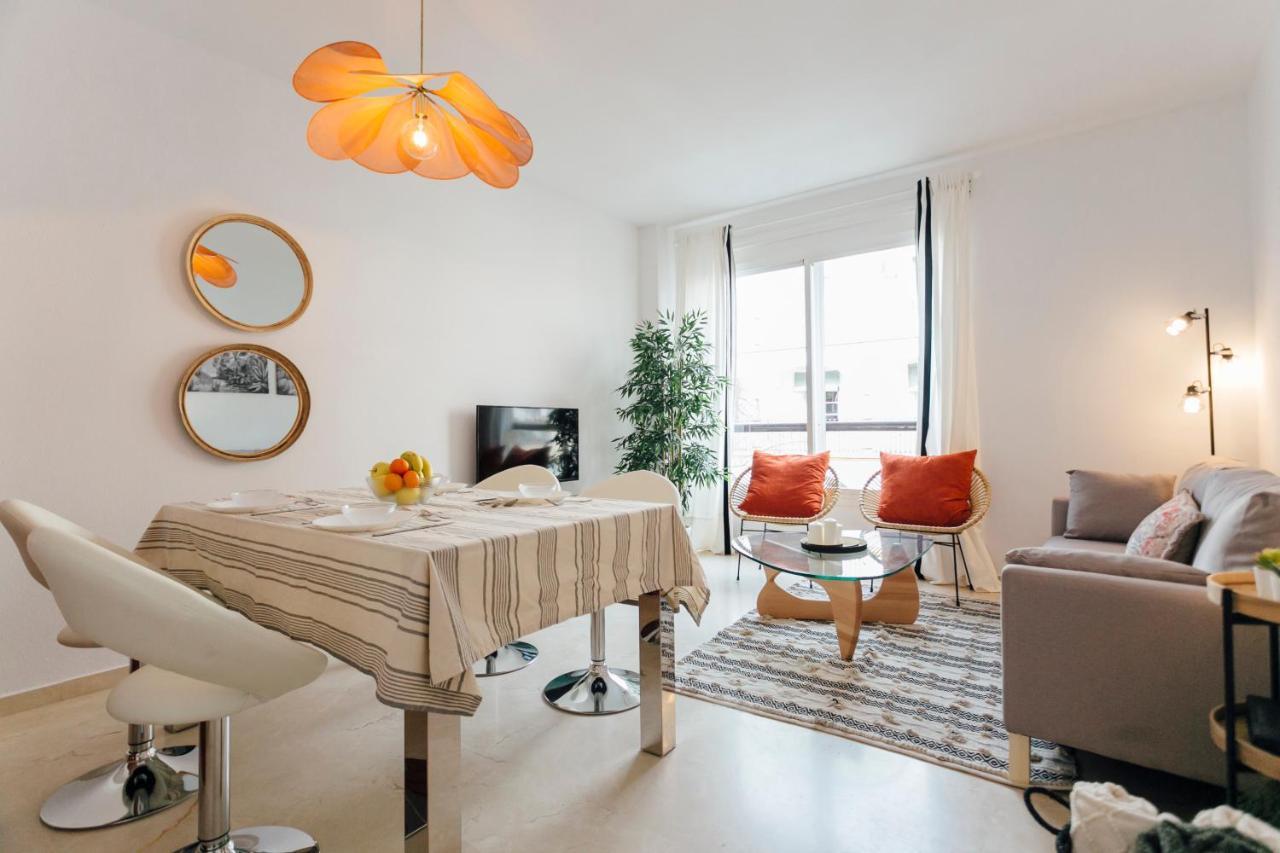 Reformed And Bright- 2Bdr 1Bth- Nervion Apartment Sevilla Bagian luar foto
