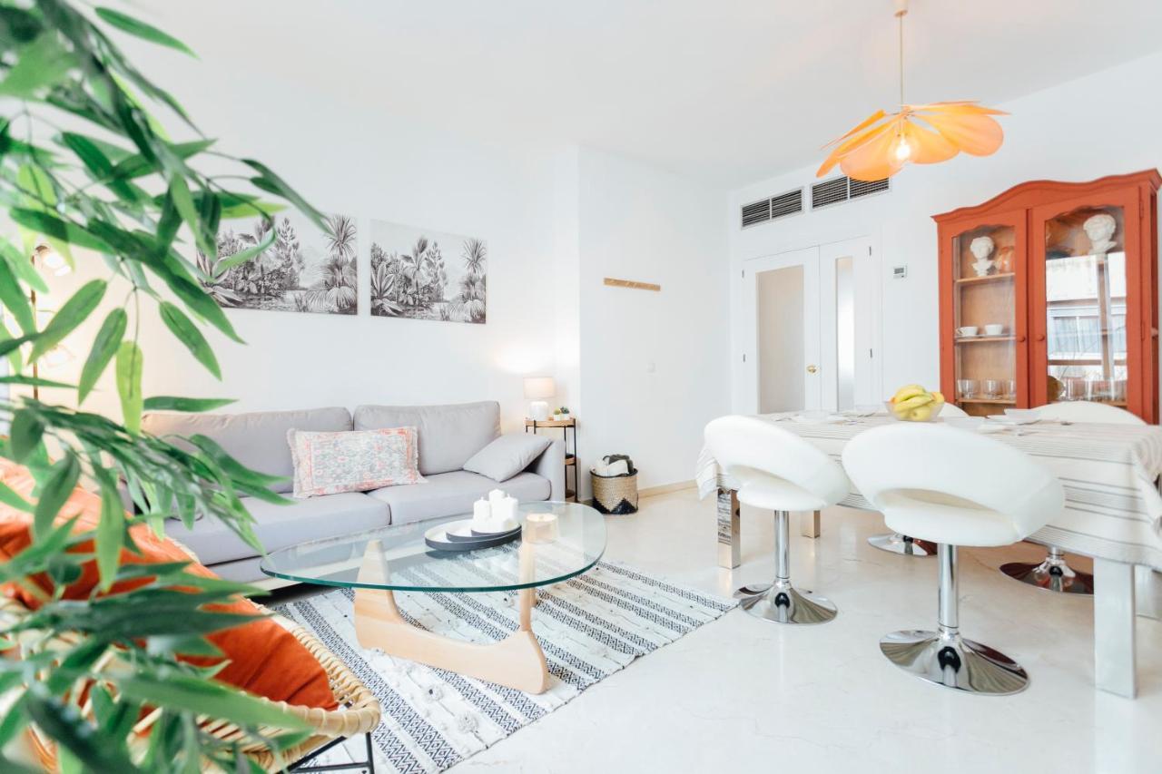 Reformed And Bright- 2Bdr 1Bth- Nervion Apartment Sevilla Bagian luar foto