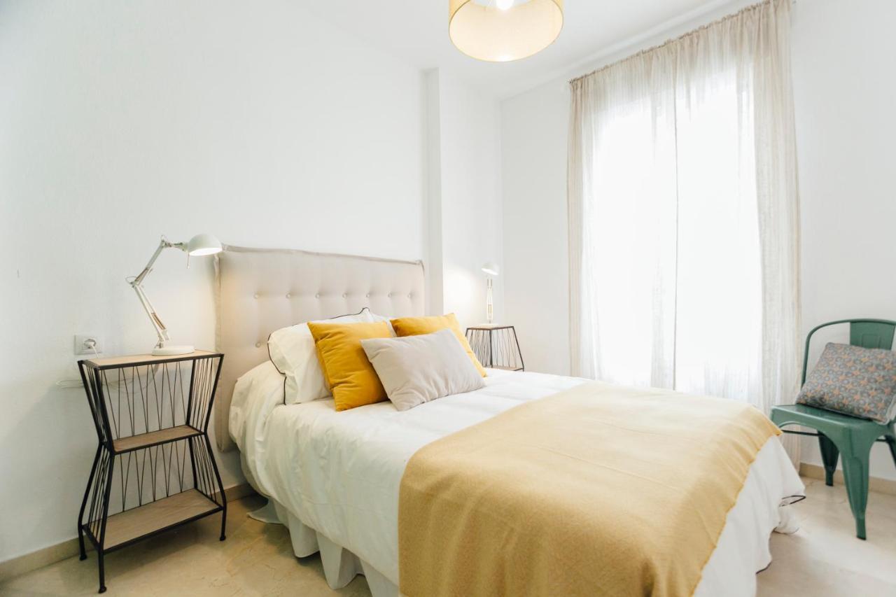 Reformed And Bright- 2Bdr 1Bth- Nervion Apartment Sevilla Bagian luar foto