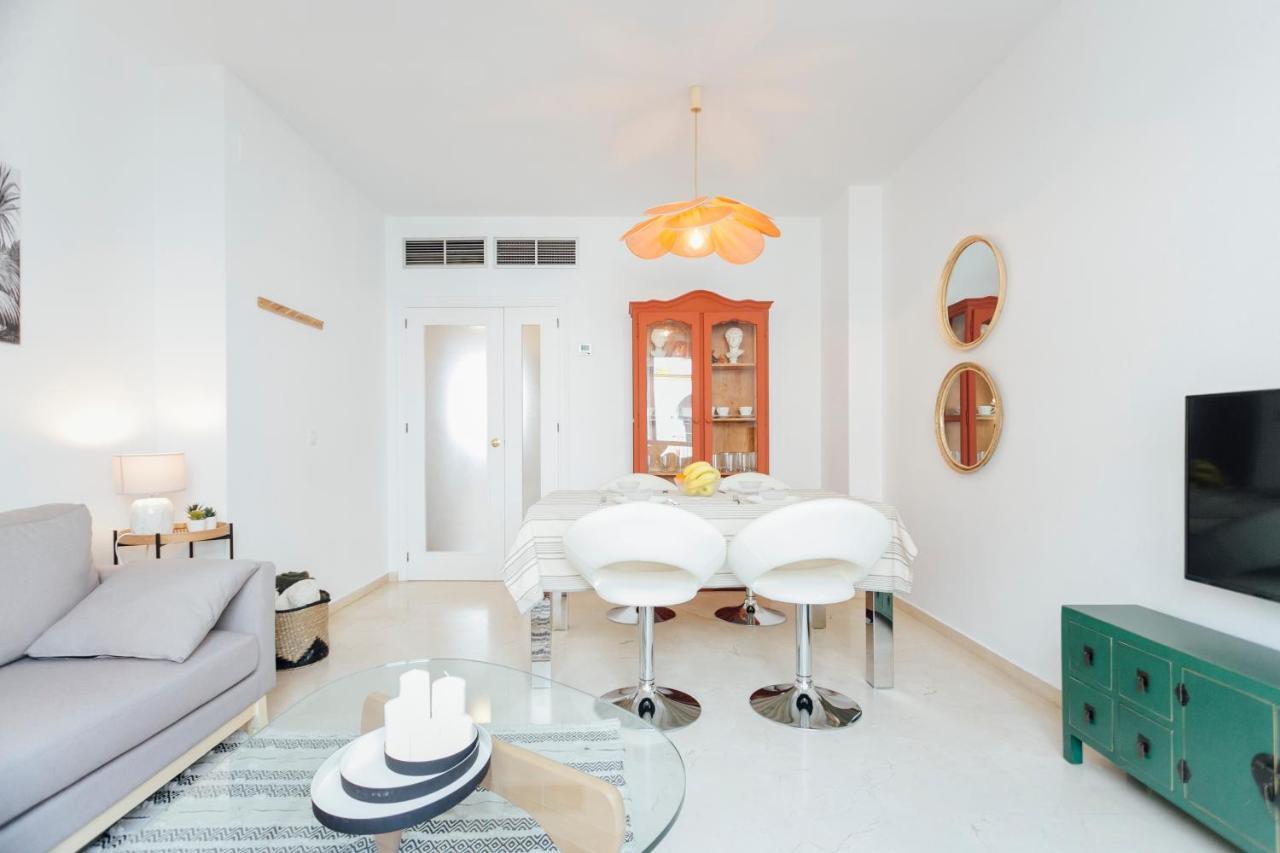 Reformed And Bright- 2Bdr 1Bth- Nervion Apartment Sevilla Bagian luar foto