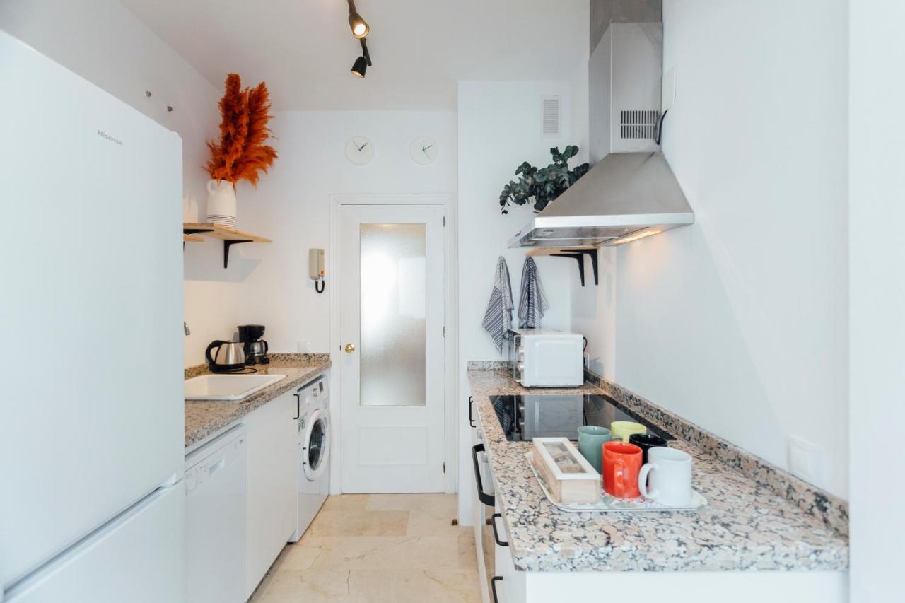 Reformed And Bright- 2Bdr 1Bth- Nervion Apartment Sevilla Bagian luar foto