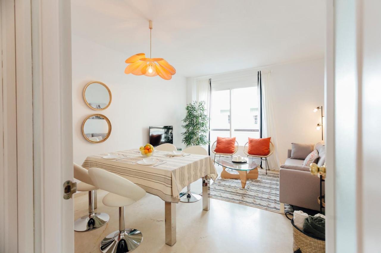 Reformed And Bright- 2Bdr 1Bth- Nervion Apartment Sevilla Bagian luar foto